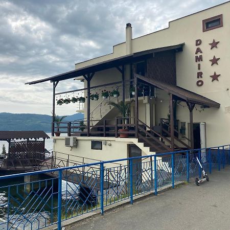Pensiunea Damiro Orşova Exterior foto